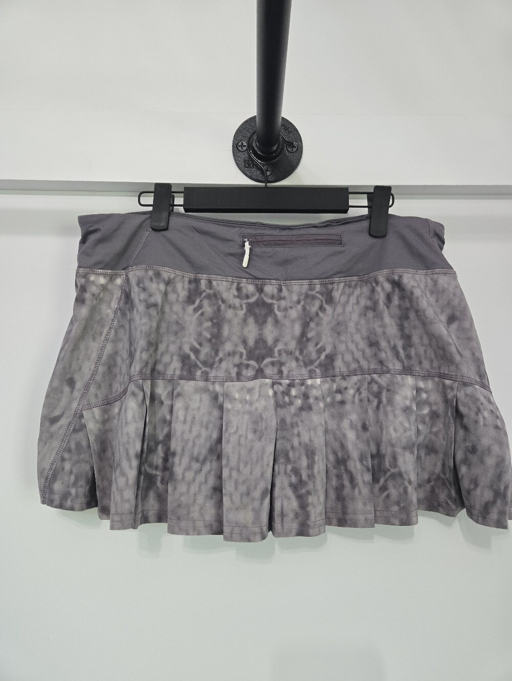Lululemon Run Speed Skirt Skort gray and white Snowy Owl tie-dye print Size 10 - Picture 2 of 4